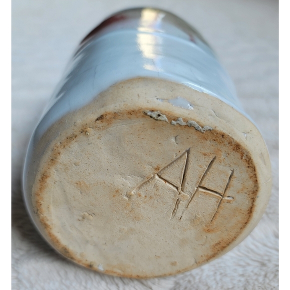 Red and white handmade pottery piece - Picture 15 of 16